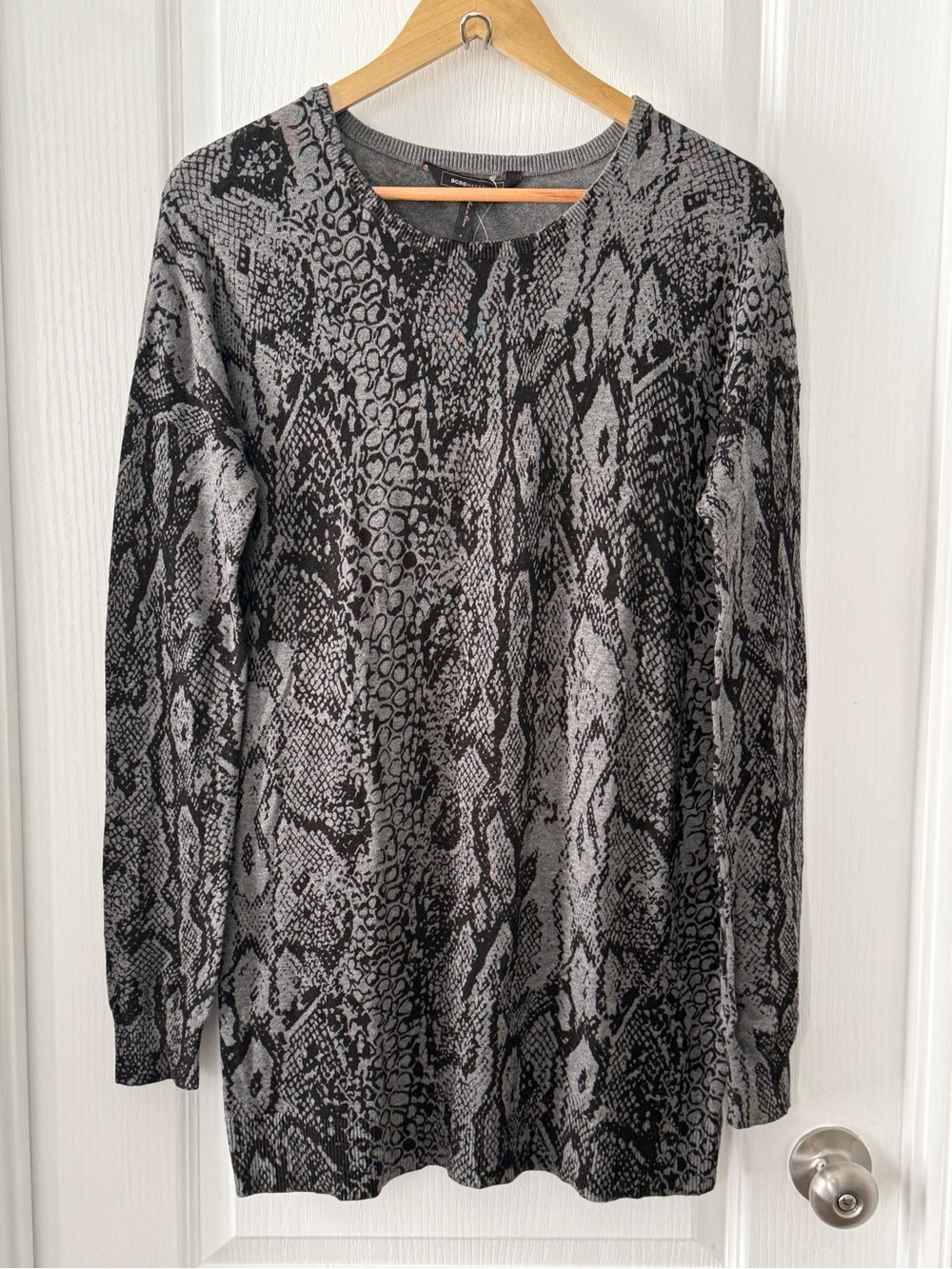 BCBGMaxAzria Grey Snake Print Cotton Blend Pullover Sweater Size S